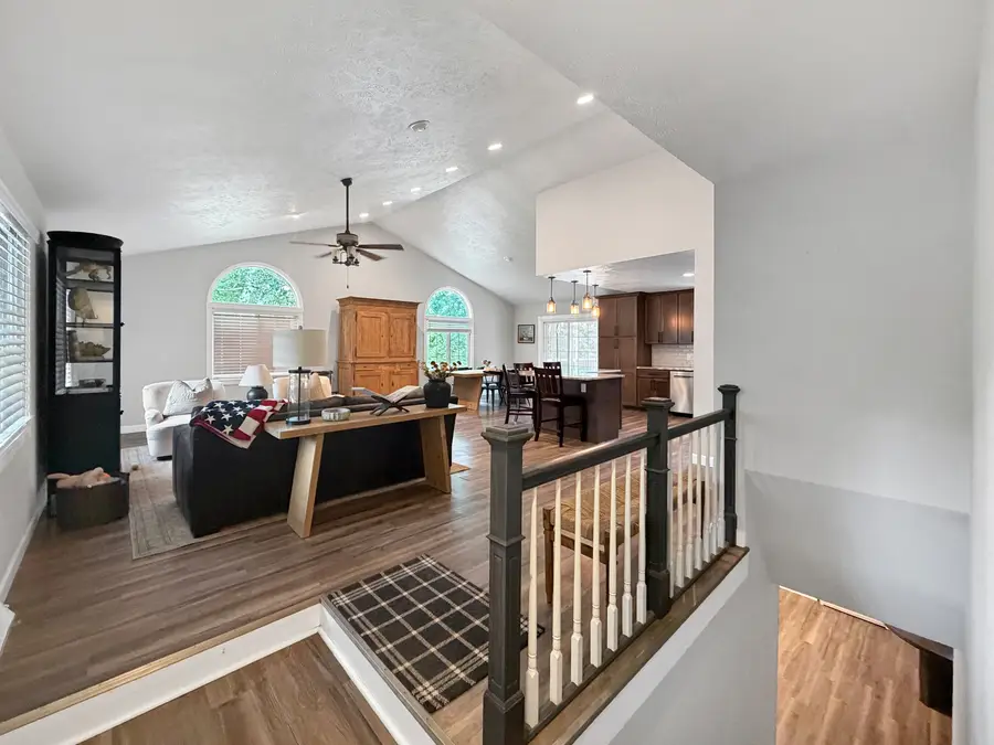 3103 W Greenfield Drive, Freeport, IL 61032 - #3