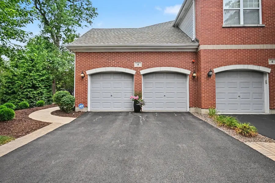 4 Lakebreeze Court, Lake Zurich, IL 60047 - #2