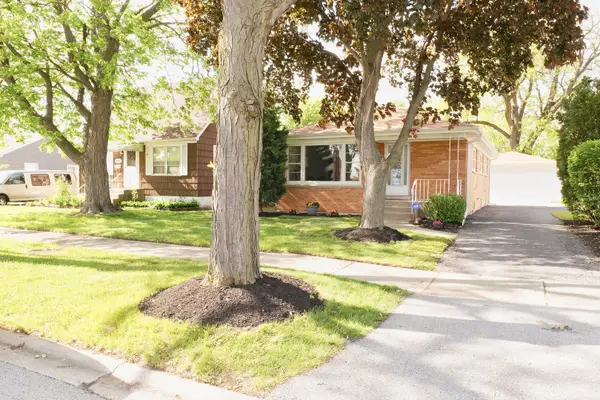 5262 Alexander Place, Oak Lawn, IL 60453