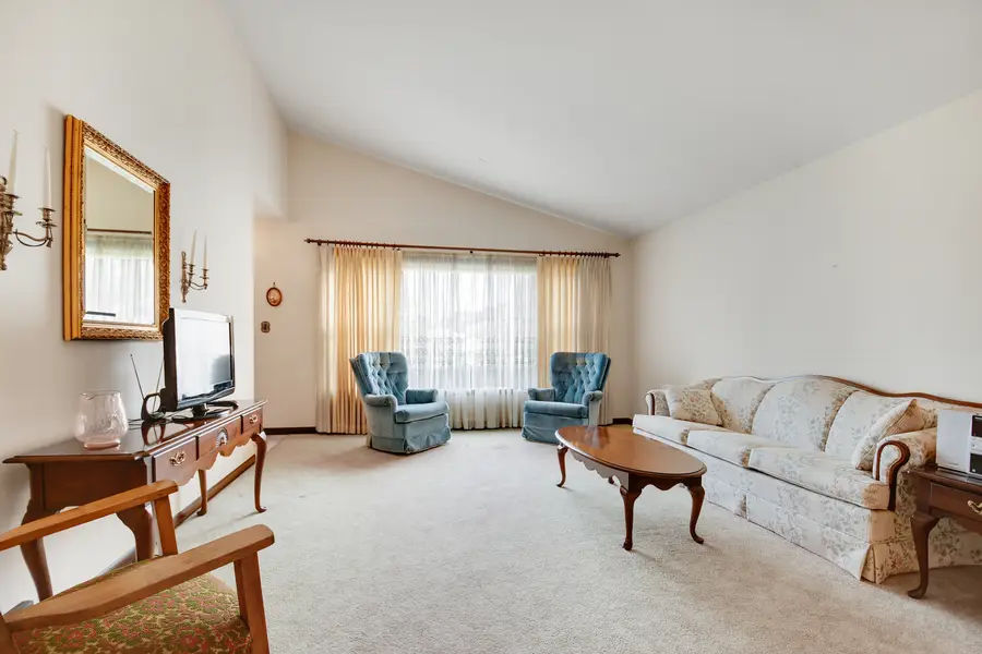 4513 W 102nd Street, Oak Lawn, IL 60453 - #2