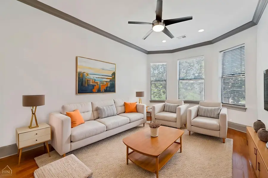 438 E 45th Place, Chicago, IL 60653 - #2