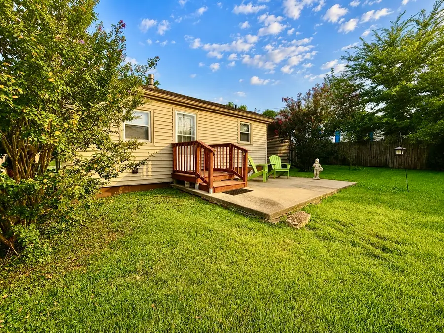 605 W 19th Street, Metropolis, IL 62960 - #3
