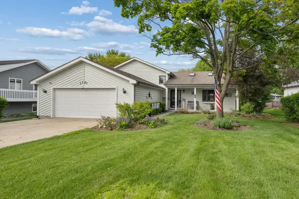 1351 Reva Lane, Lake Holiday, IL 60548