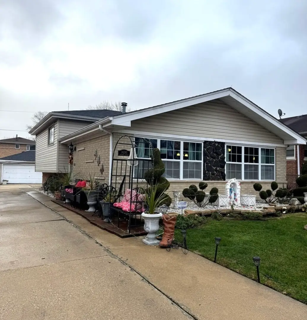 14241 S Marquette Avenue, Burnham, IL 60633 - #1