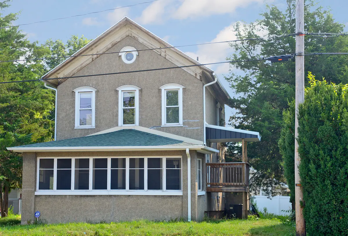 1128 Saint Vincent Avenue, La Salle, IL 61301 - #1