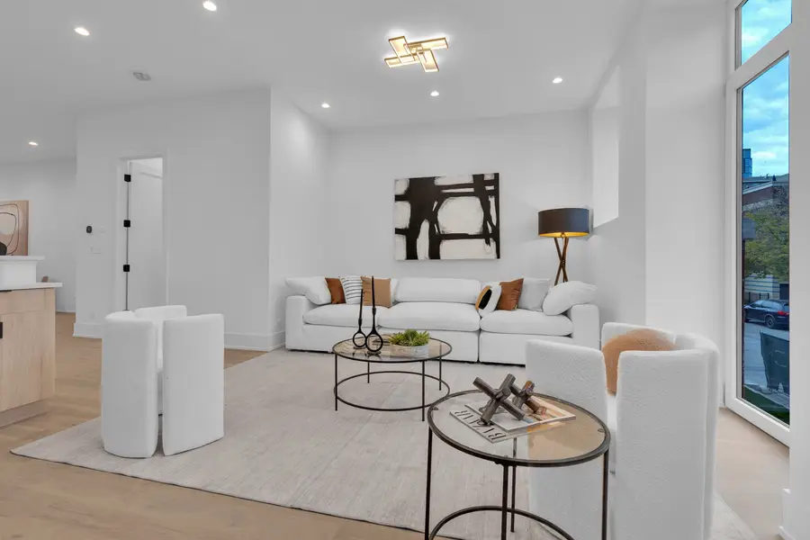 505 W Elm Street #3, Chicago, IL 60610 - #3
