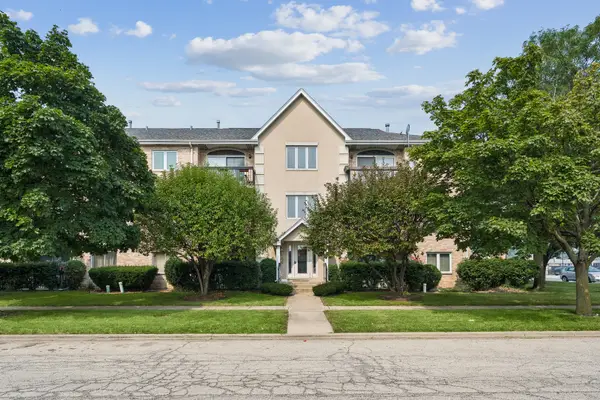 7900 Nagle Avenue #2N, Burbank, IL 60459