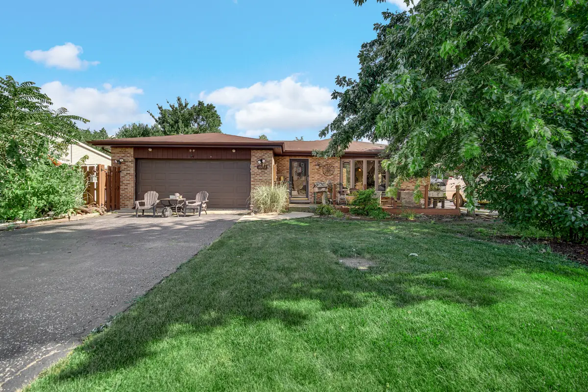 10013 W Lyndale Avenue, Melrose Park, IL 60164 - #1
