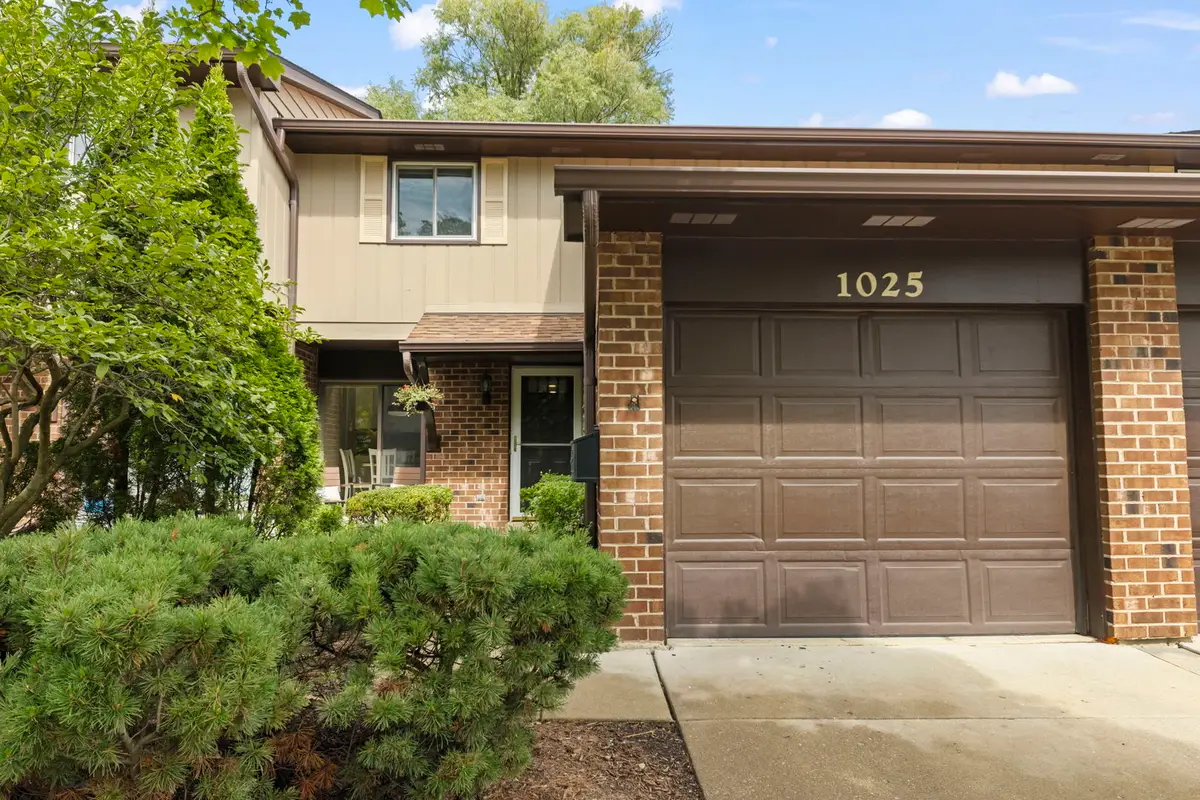 1025 Loughborough Court, Wheaton, IL 60189 - #1
