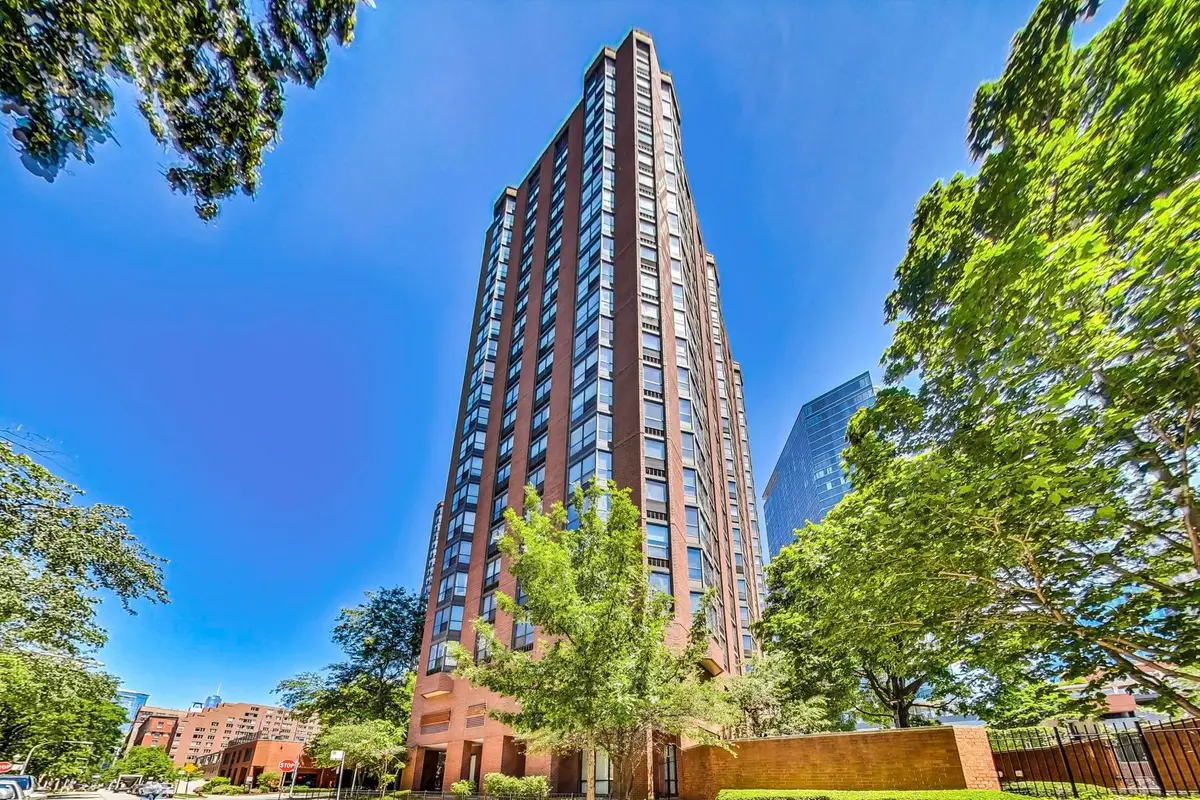 901 S Plymouth Court #303, Chicago, IL 60605 - #1