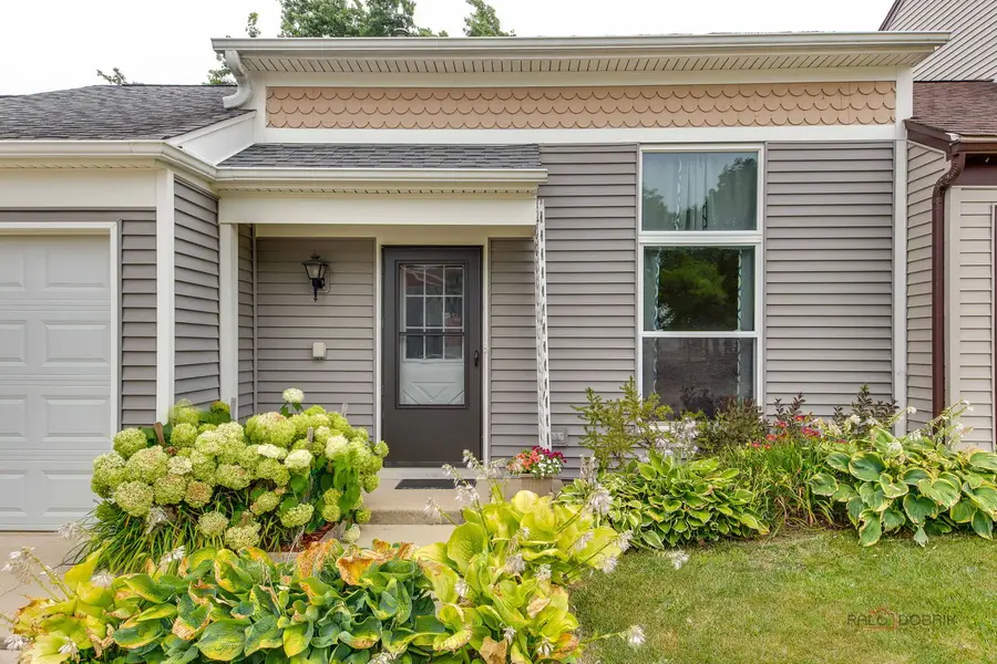 7459 Grant Circle, Hanover Park, IL 60133 - #3