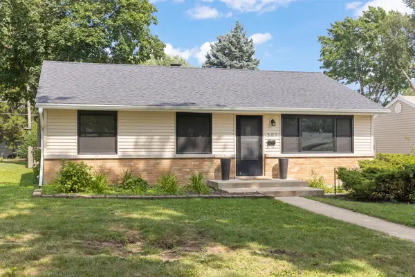 307 S Pierce Avenue, Wheaton, IL 60187