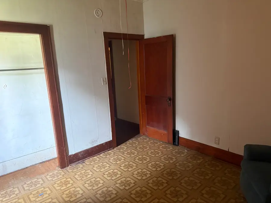 Address Withheld By Seller, Hazel Crest, IL 60429 - #2