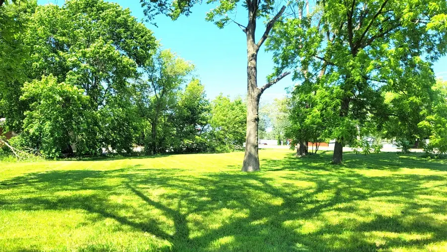 38630 N Sheridan Road, Beach Park, IL 60099 - #3