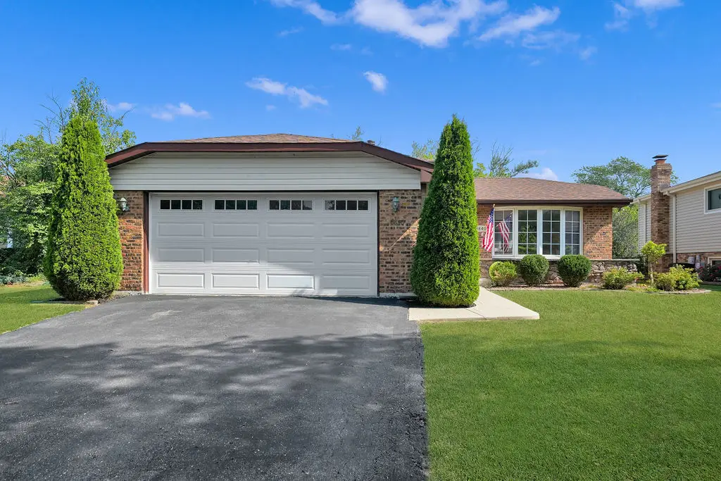 8840 Leslie Drive, Orland Hills, IL 60487 - #1