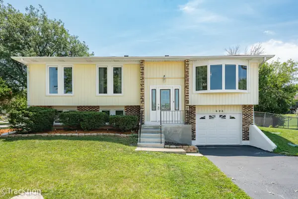 525 King Arthur Drive, Bolingbrook, IL 60440