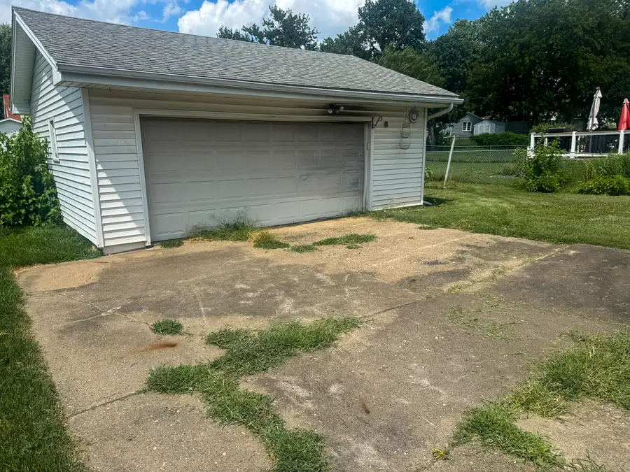 2015 Maple Street, Quincy, IL 62301 - #2