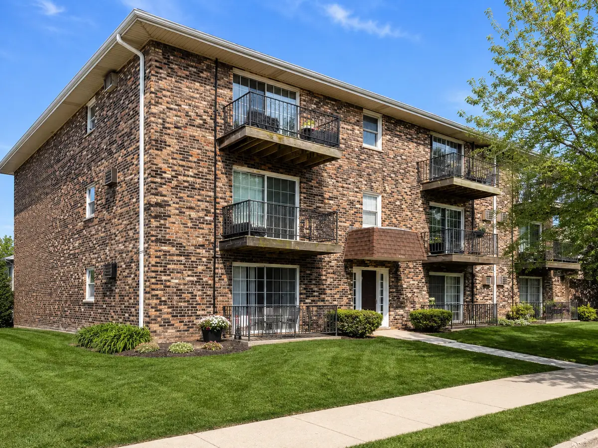 7101 Oconnell Drive #2C, Chicago Ridge, IL 60415 - #1