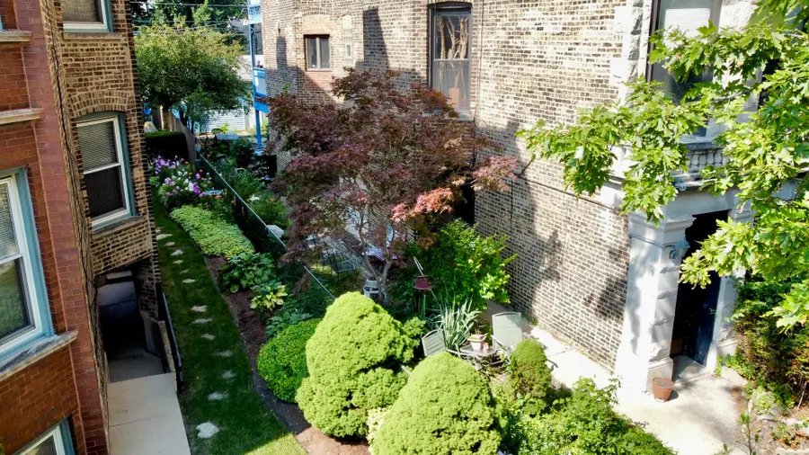 1628 W Nelson Avenue, Chicago, IL 60657 - #3