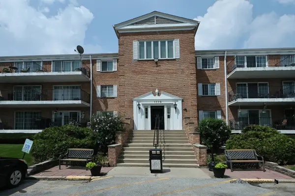 1110 N Farnsworth Avenue #310, Aurora, IL 60505