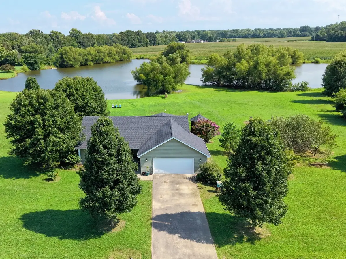 156 Hanover Lane, Murphysboro, IL 62966 - #1