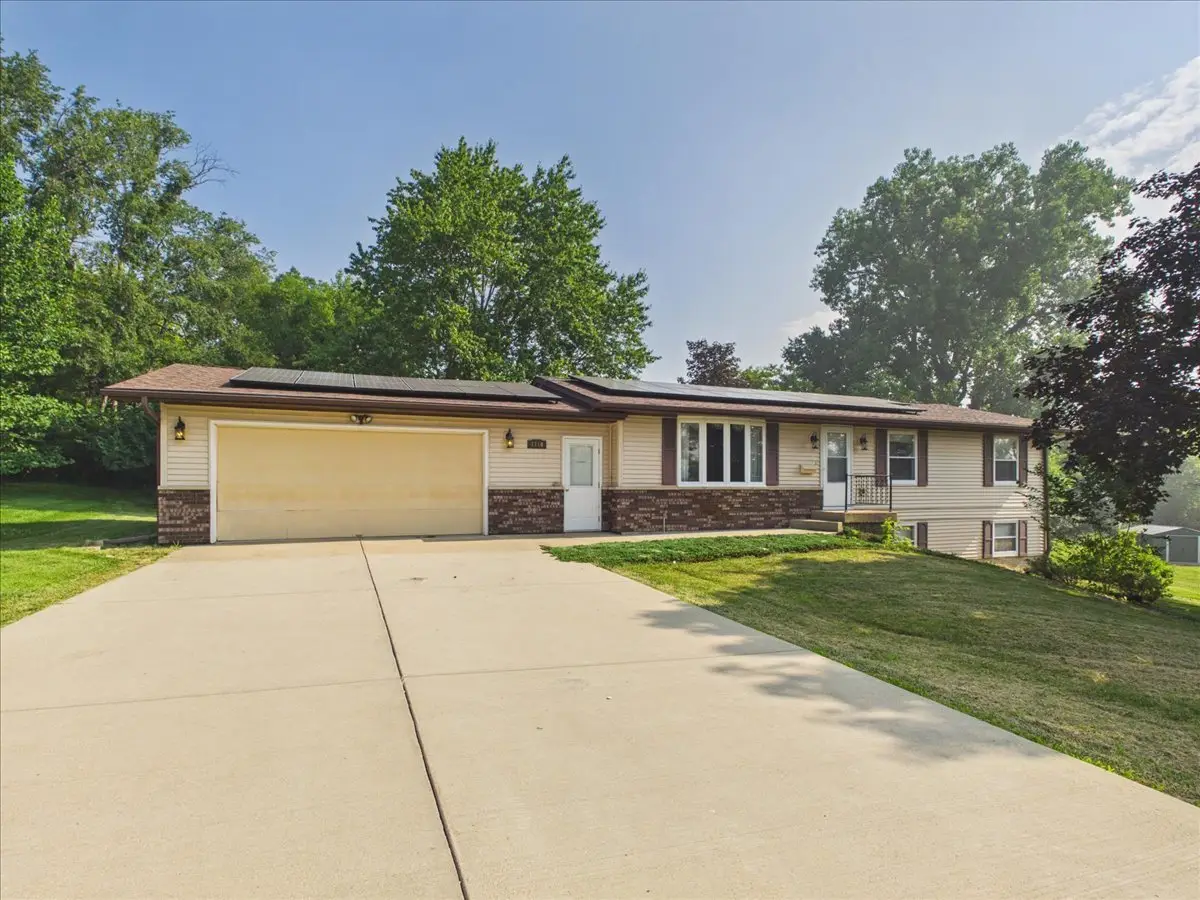 1114 W Lynwood Court, Freeport, IL 61032 - #1