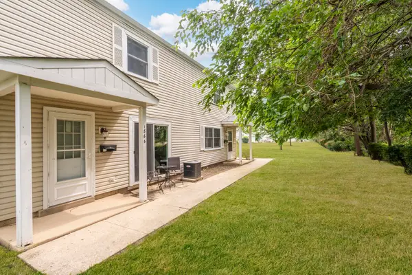 186 Judith Court #B, Bartlett, IL 60103