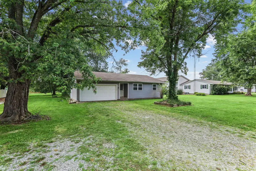 3275 Selmaville Road, Salem, IL 62881 - #2