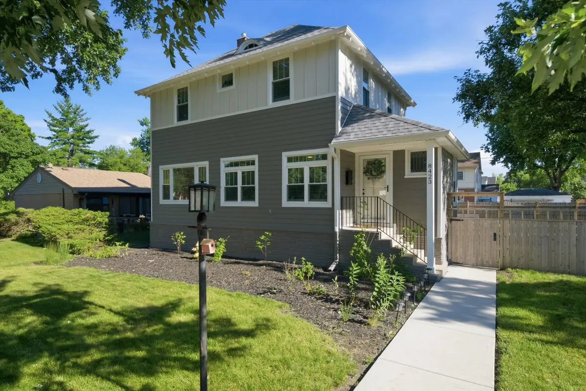 8423 Greenview Avenue, Brookfield, IL 60513 - #1