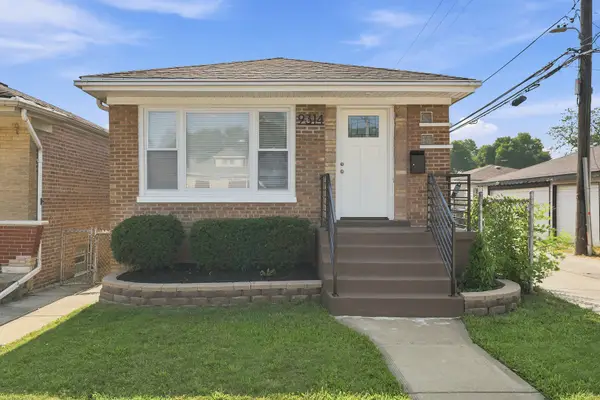 9314 S Colfax Avenue, Chicago, IL 60617