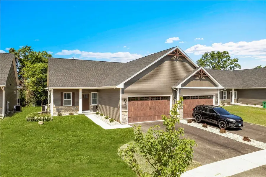 609 Anjali Court, Sycamore, IL 60178 - #2