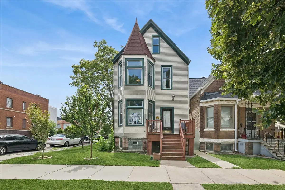 2835 W Wellington Avenue #2, Chicago, IL 60618 - #1