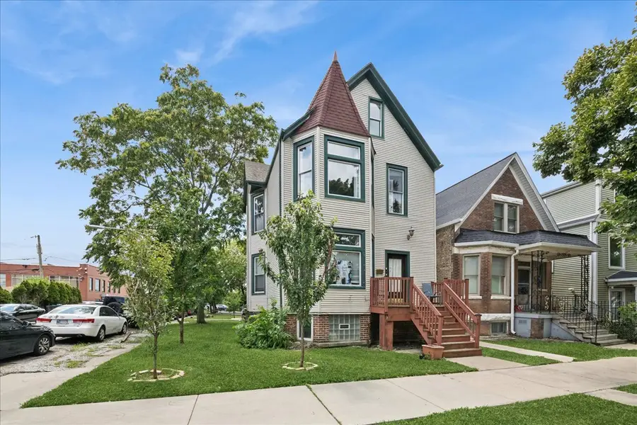 2835 W Wellington Avenue #2, Chicago, IL 60618 - #2