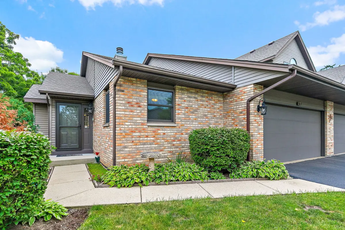 17 Garden Crescent Court #17, Elgin, IL 60123 - #1