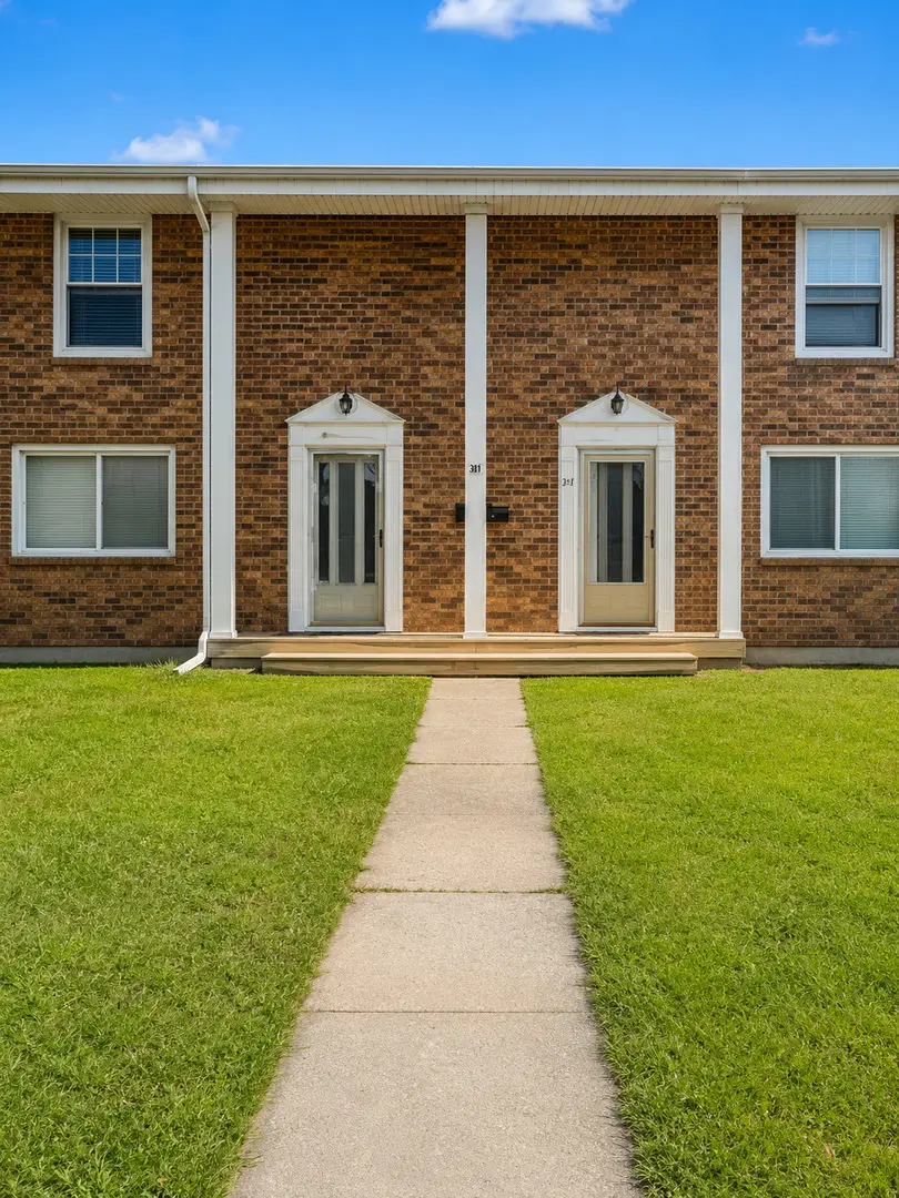 90 W 30th Street, South Chicago Heights, IL 60411 - #1