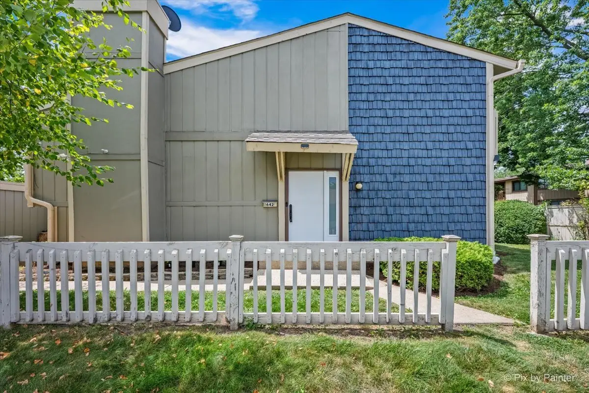642 Glacier Trail, Roselle, IL 60172 - #1