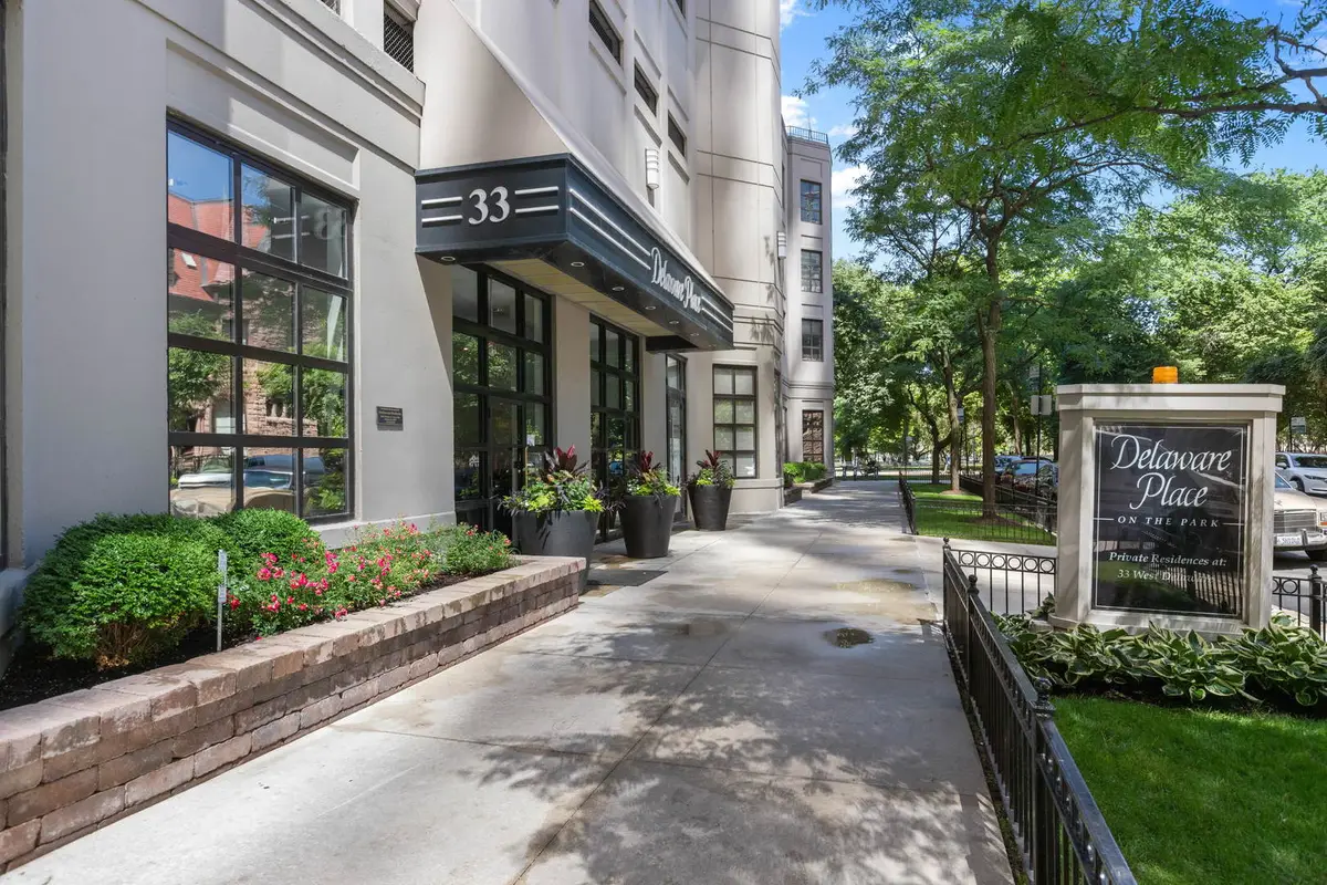 33 W Delaware Place #22H, Chicago, IL 60610 - #1