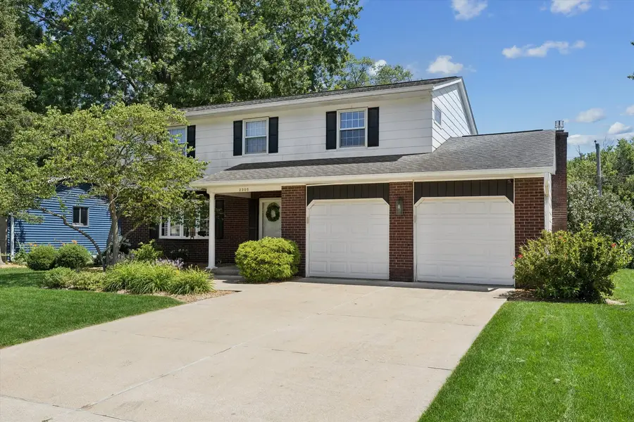 2305 E 31st Street, Davenport, IA 52807 - #2