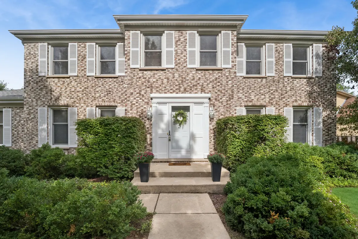 4008 N Walnut Avenue, Arlington Heights, IL 60004 - #1