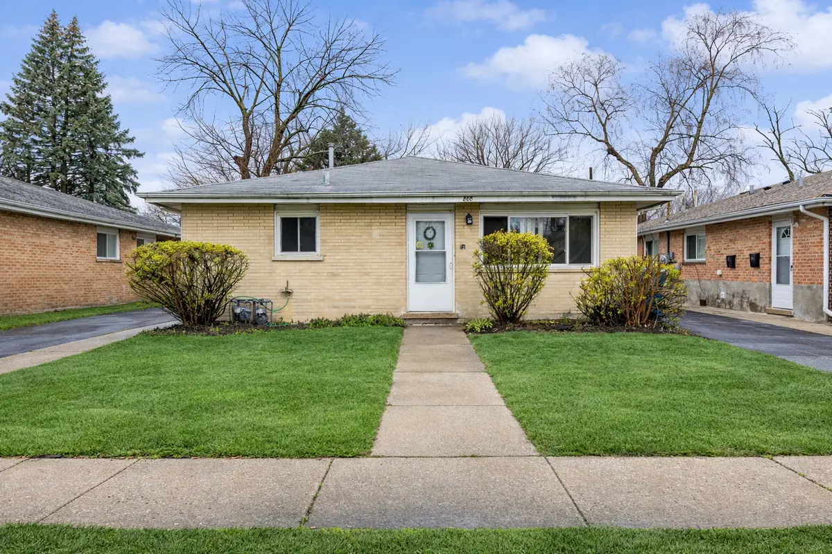 808 Mackinaw Avenue, Calumet City, IL 60409 - #1