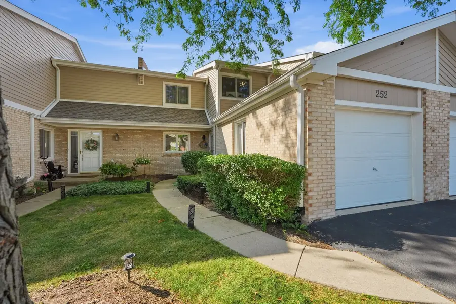 252 W Golfview Terrace, Palatine, IL 60067 - #2