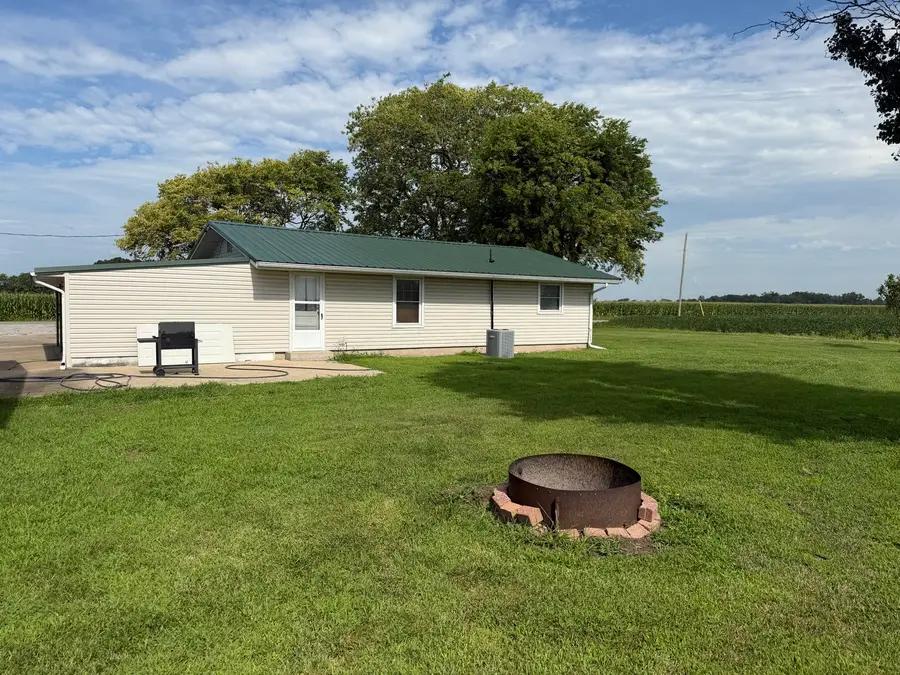 4016 Valier Carpet Road, Tamaroa, IL 62888 - #3