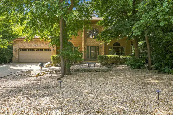 4821 Deepwood Lane, Palatine, IL 60067