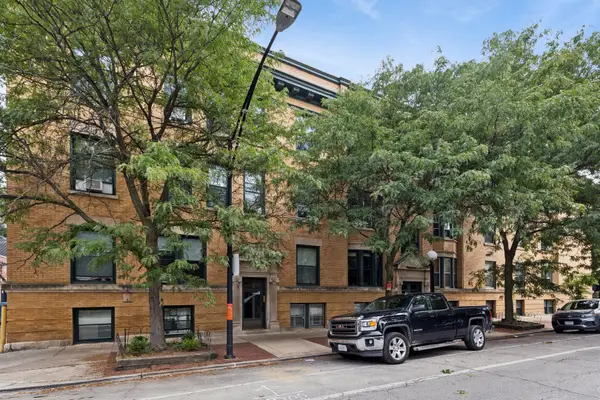 442 W Dickens Avenue #3, Chicago, IL 60614