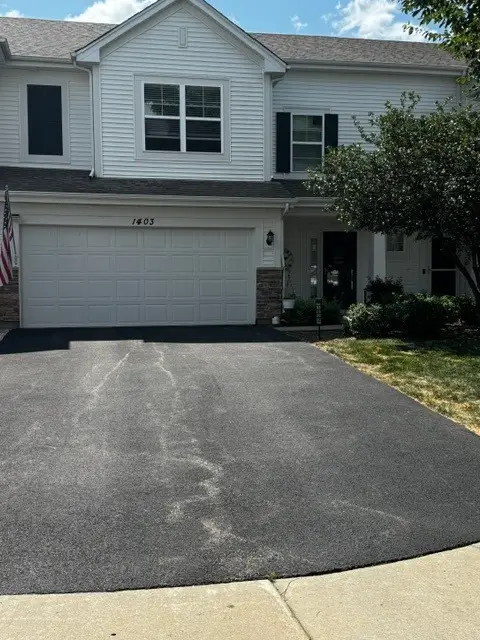 1403 Isle Royale Court, Pingree Grove, IL 60140