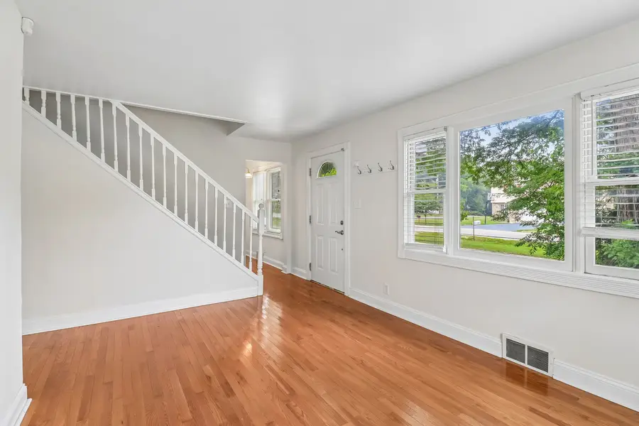 4811 Roslyn Road, Downers Grove, IL 60515 - #3