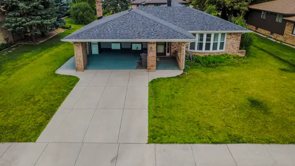 7736 W 157th Place, Orland Park, IL 60462