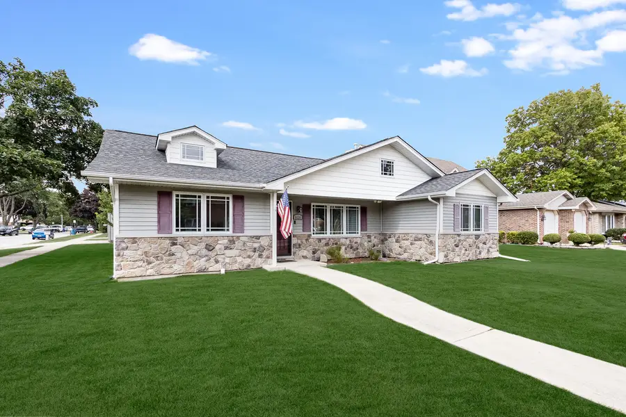 6116 W 94th Street, Oak Lawn, IL 60453 - #2