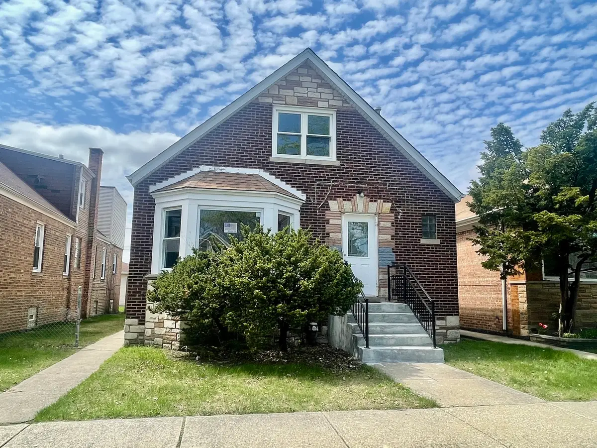 8312 S Phillips Avenue, Chicago, IL 60617 - #1