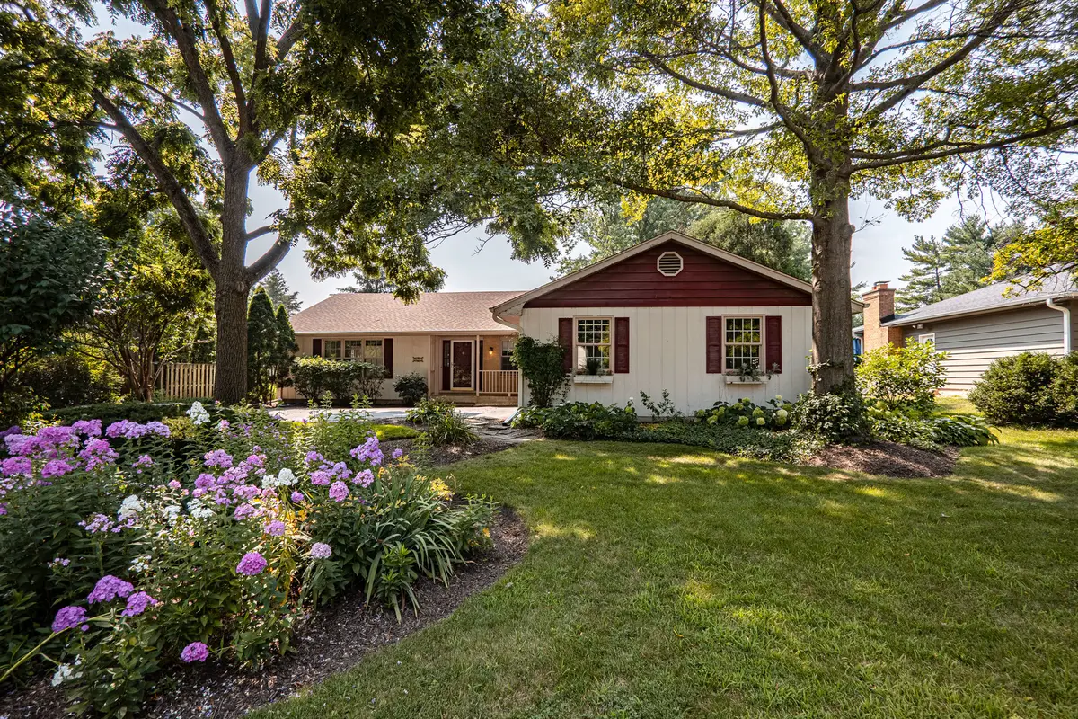 915 S Jefferson Street, Batavia, IL 60510 - #1